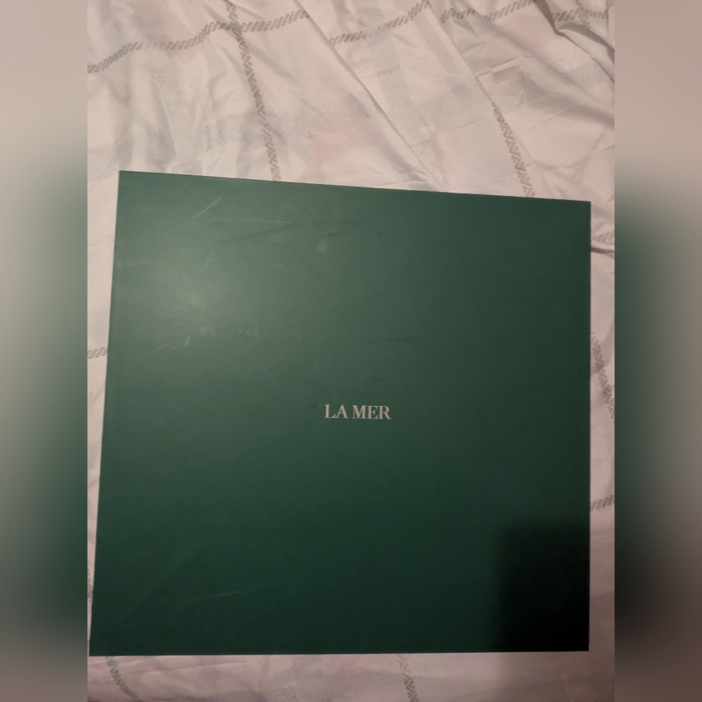 La Mer Empty Box Green 17" x 18" x 4" VGUC